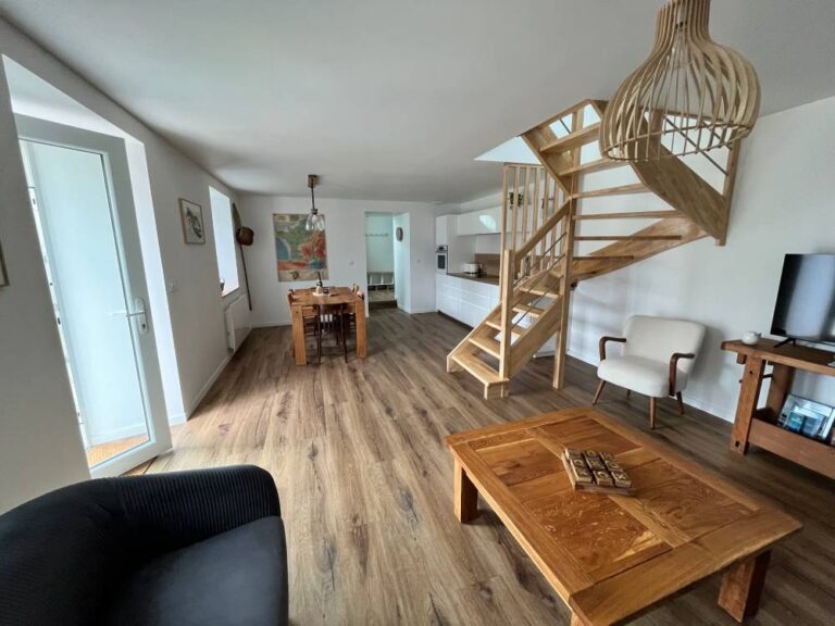 maison location saisonniere gite bord de mer pieds dans l'eau finistere lilia plouguerneau kelerdutbay