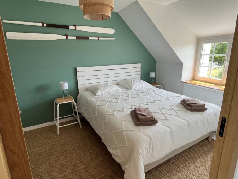 maison location saisonniere gite bord de mer pieds dans l'eau finistere lilia plouguerneau kelerdutbay