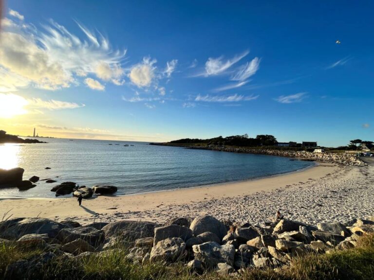 maison location saisonniere gite bord de mer pieds dans l'eau finistere lilia plouguerneau kelerdutbay